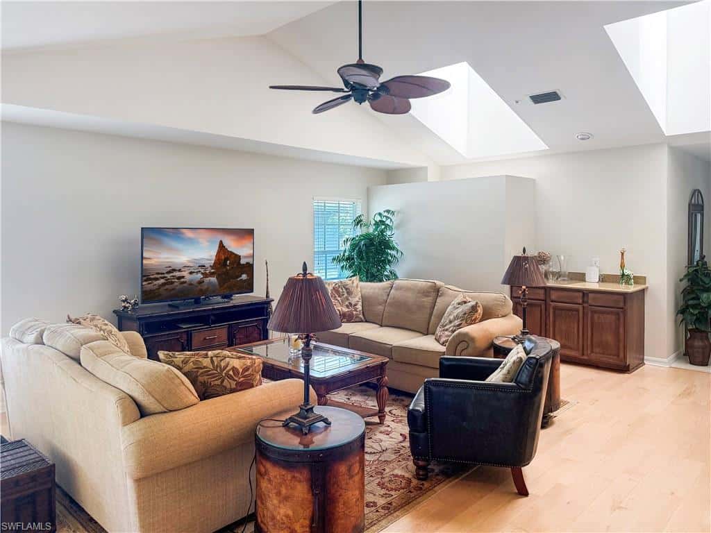 776 Eagle Creek Dr #303, Naples, photo 6