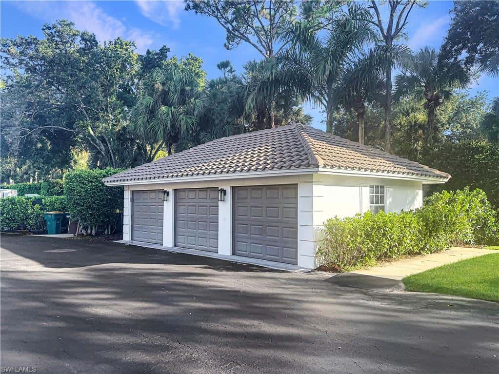 776 Eagle Creek Dr #303, Naples, photo 4