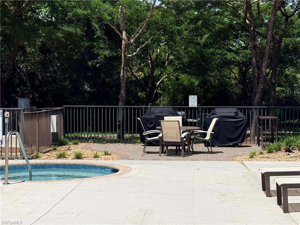 7801 Hawthorne Dr #2701, Naples, photo 26