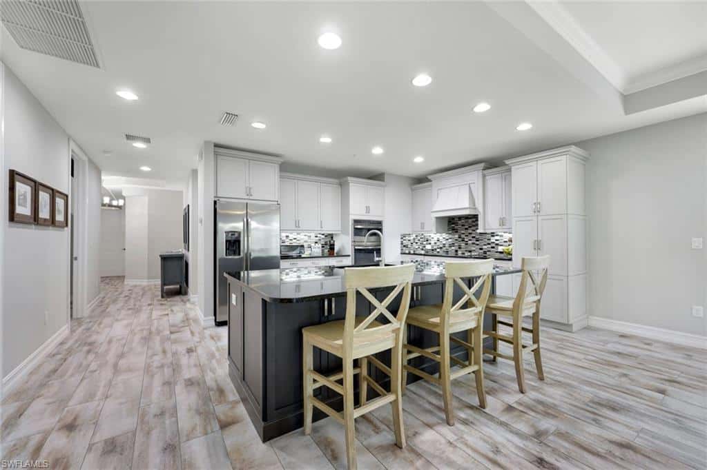 7801 Hawthorne Dr #2701, Naples, photo 4