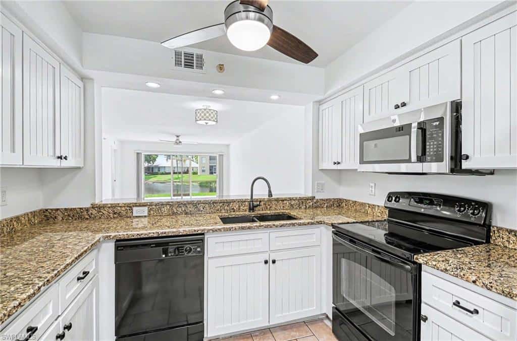 9650 Victoria Ln #104, Naples, photo 5