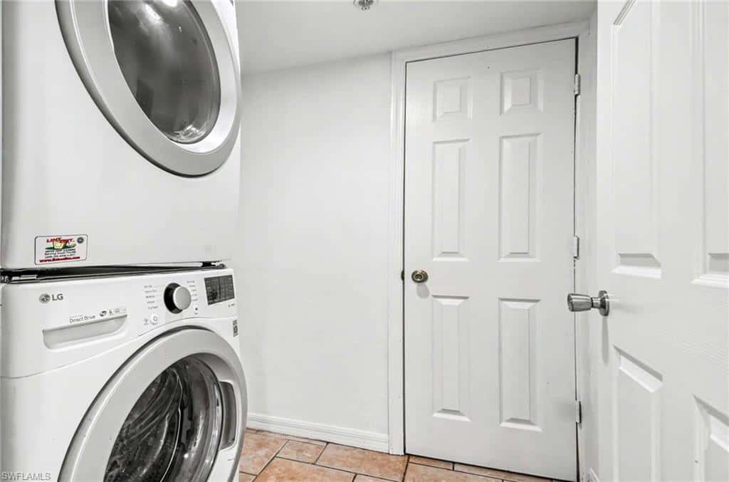 9650 Victoria Ln #104, Naples, photo 14
