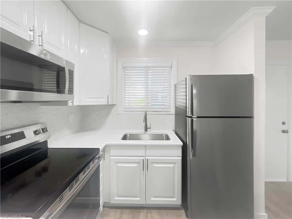 766 Central Ave #113, Naples, photo 6