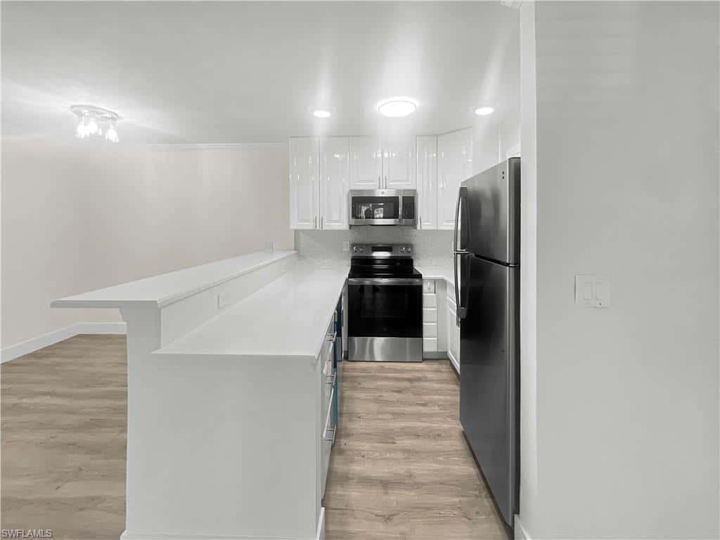 766 Central Ave #113, Naples, photo 4