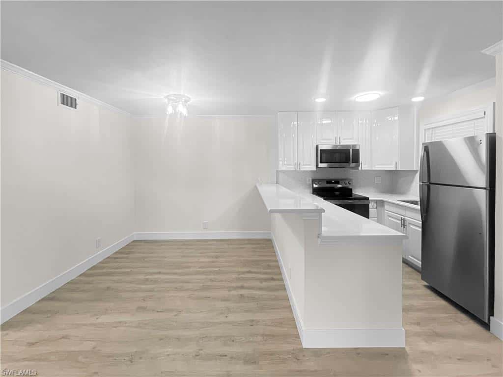 766 Central Ave #113, Naples, photo 8
