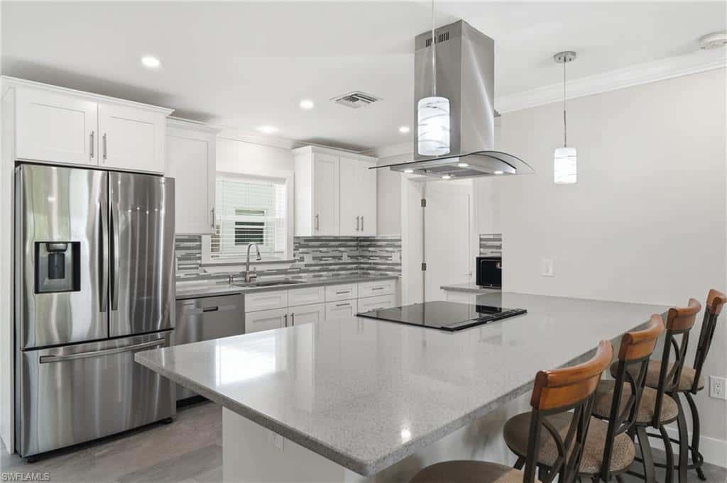 345 Donora Blvd, Fort Myers Beach, photo 13