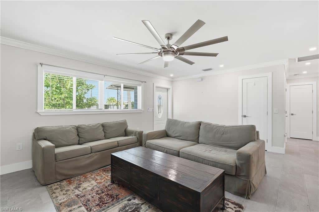 345 Donora Blvd, Fort Myers Beach, photo 12