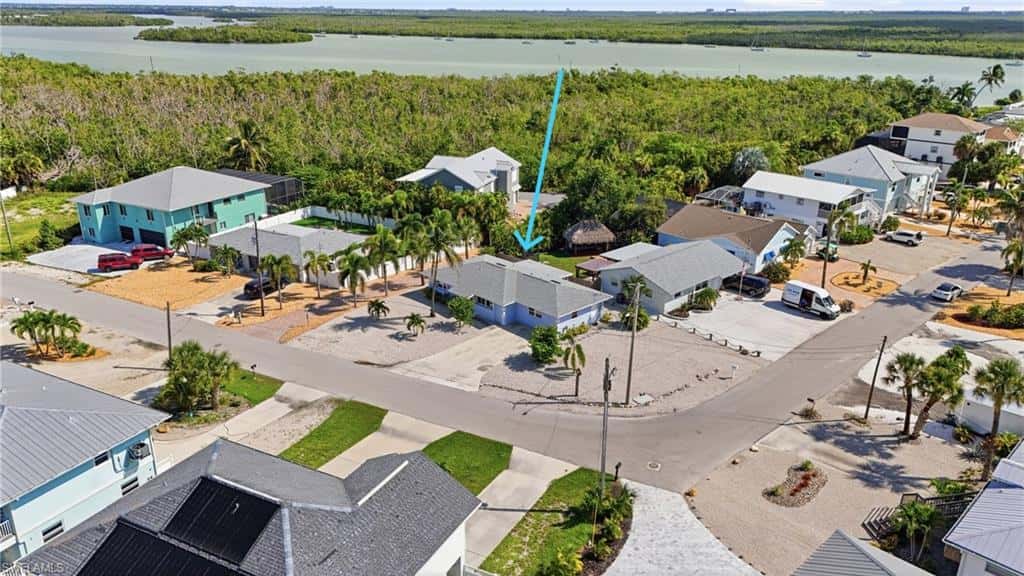 345 Donora Blvd, Fort Myers Beach, photo 7