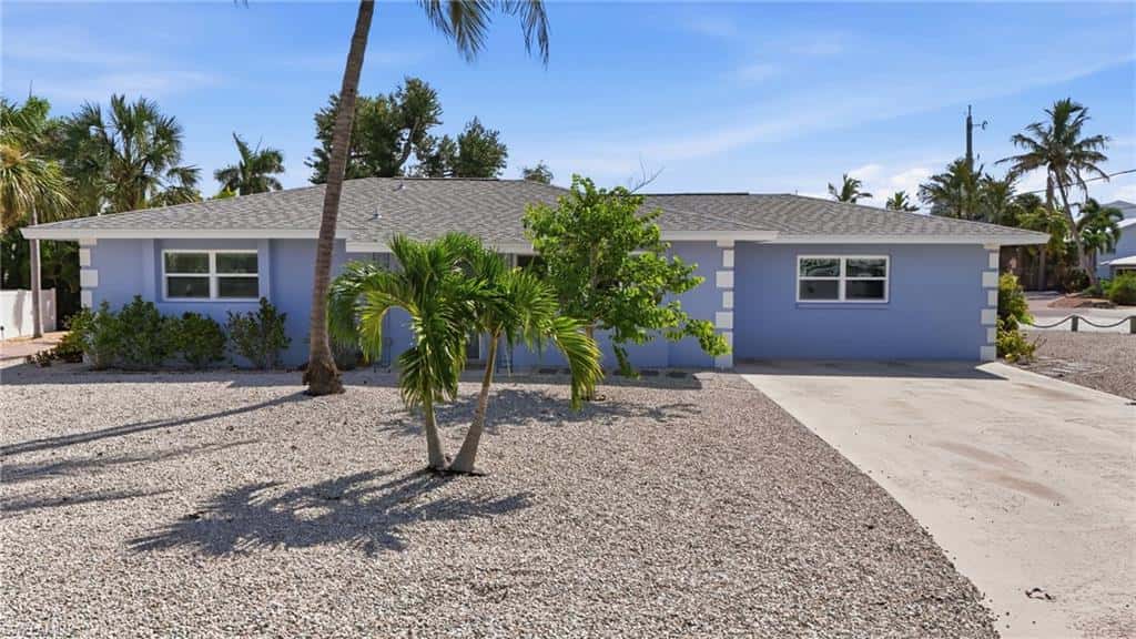 345 Donora Blvd, Fort Myers Beach, photo 32