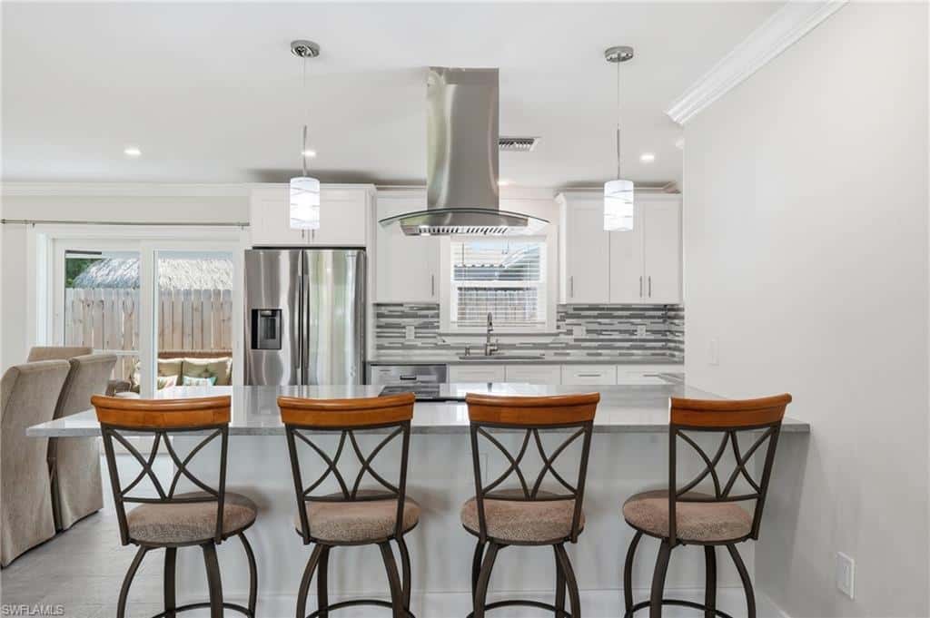 345 Donora Blvd, Fort Myers Beach, photo 5