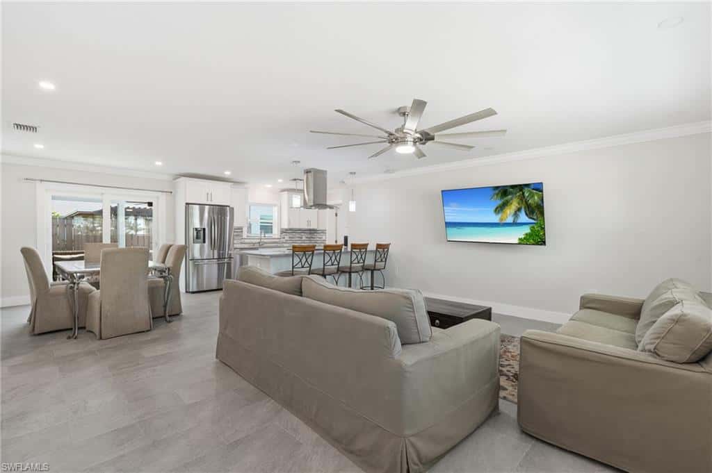 345 Donora Blvd, Fort Myers Beach, photo 11