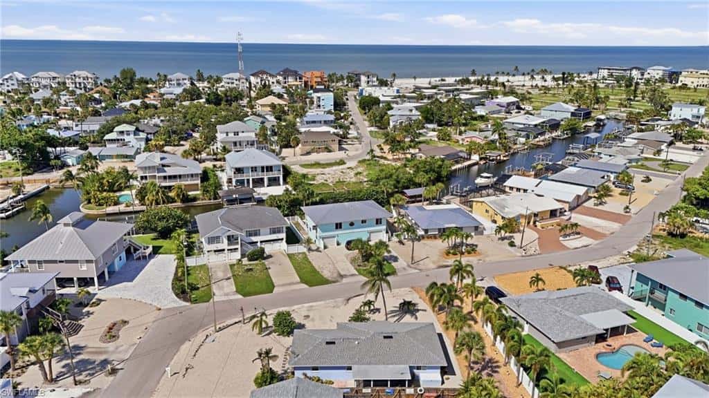 345 Donora Blvd, Fort Myers Beach, photo 35