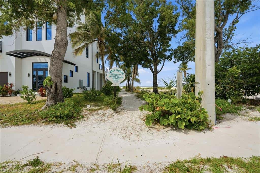 345 Donora Blvd, Fort Myers Beach, photo 39