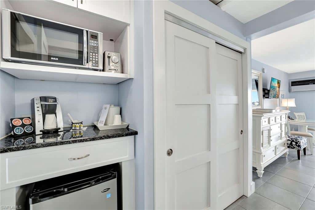 900 Broad Ave #320, Naples, photo 4