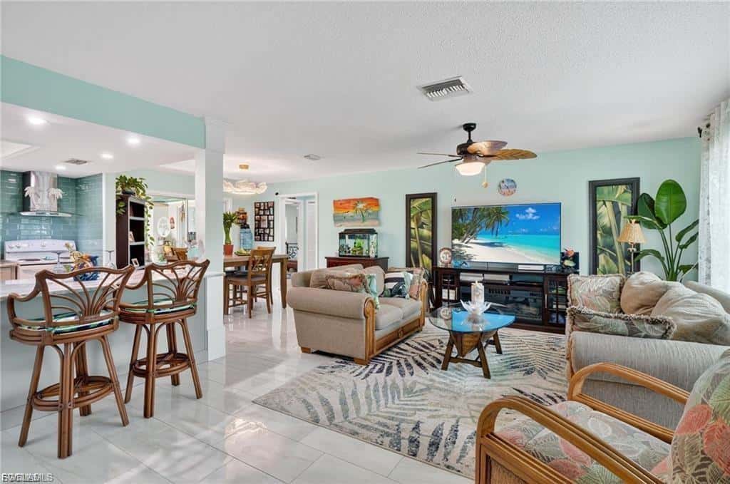 4638 Vinsetta Ave, North Fort Myers, photo 4