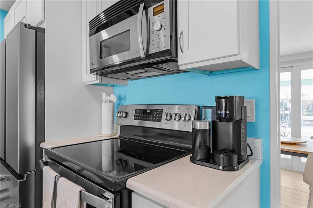 2709 Clyde St, Matlacha, photo 5