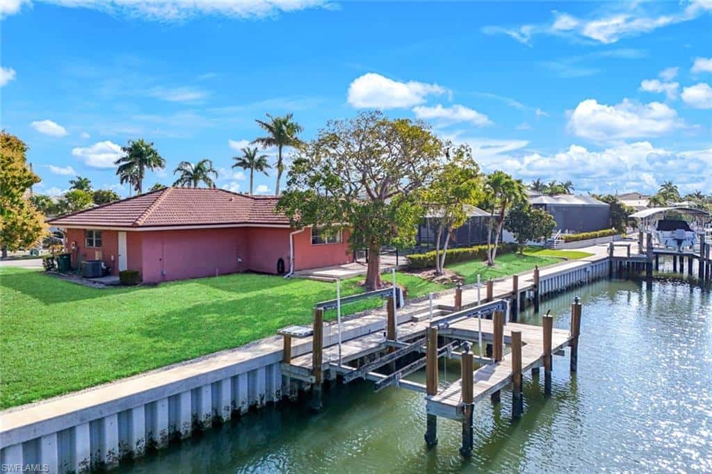358 Grapewood Ct, Marco Island, photo 5