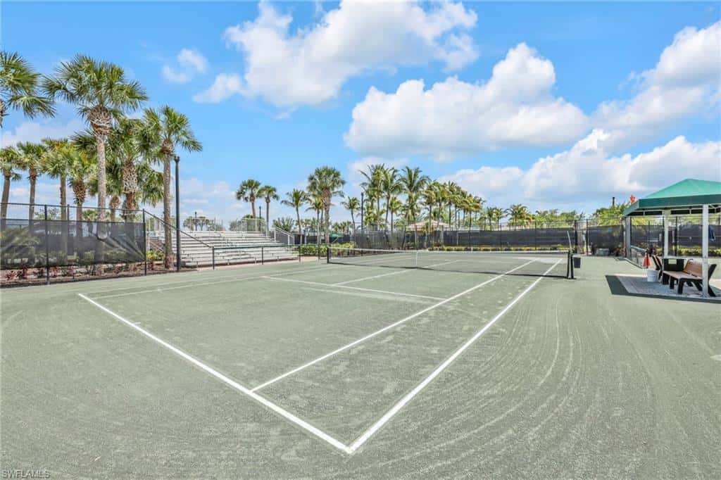 8732 Querce Ct, Naples, photo 43