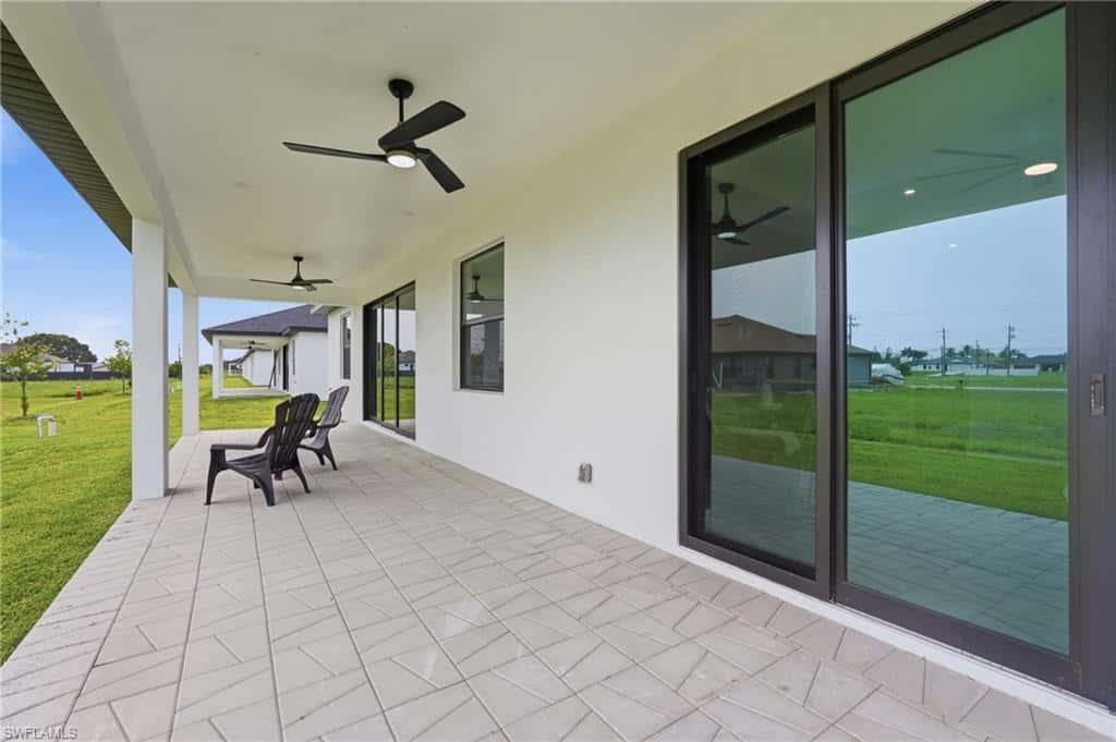 325 15th Ter, Cape Coral, photo 36