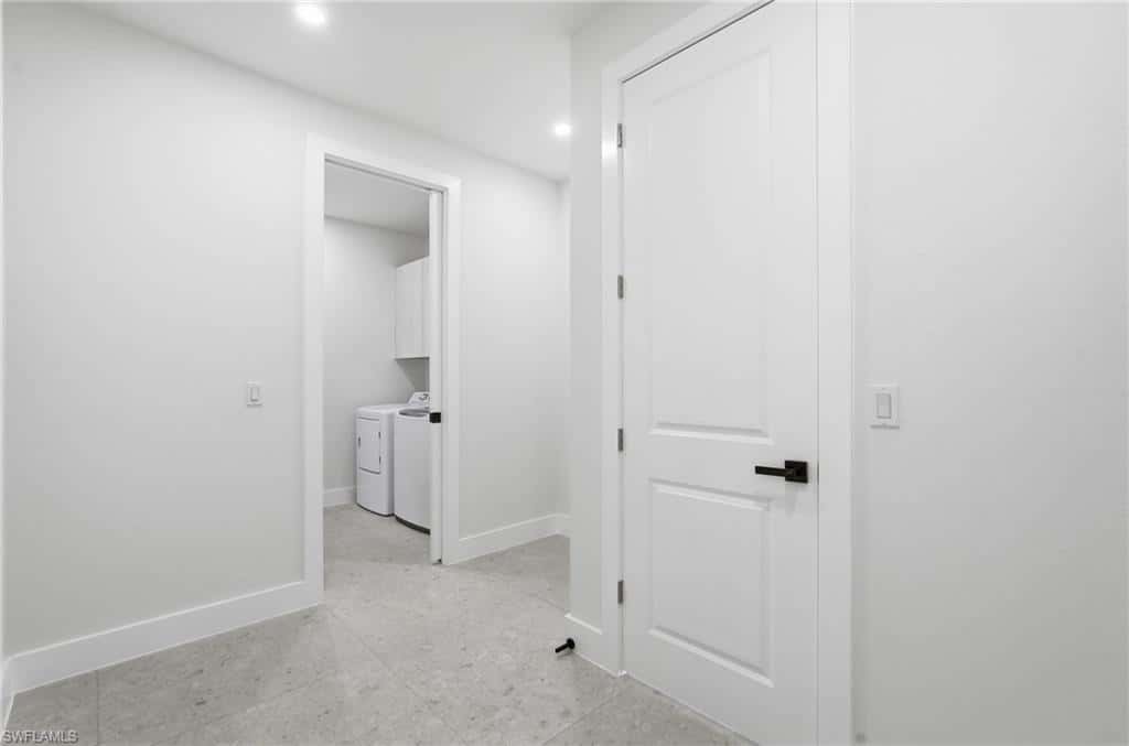 325 15th Ter, Cape Coral, photo 32