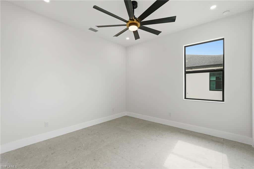 325 15th Ter, Cape Coral, photo 28