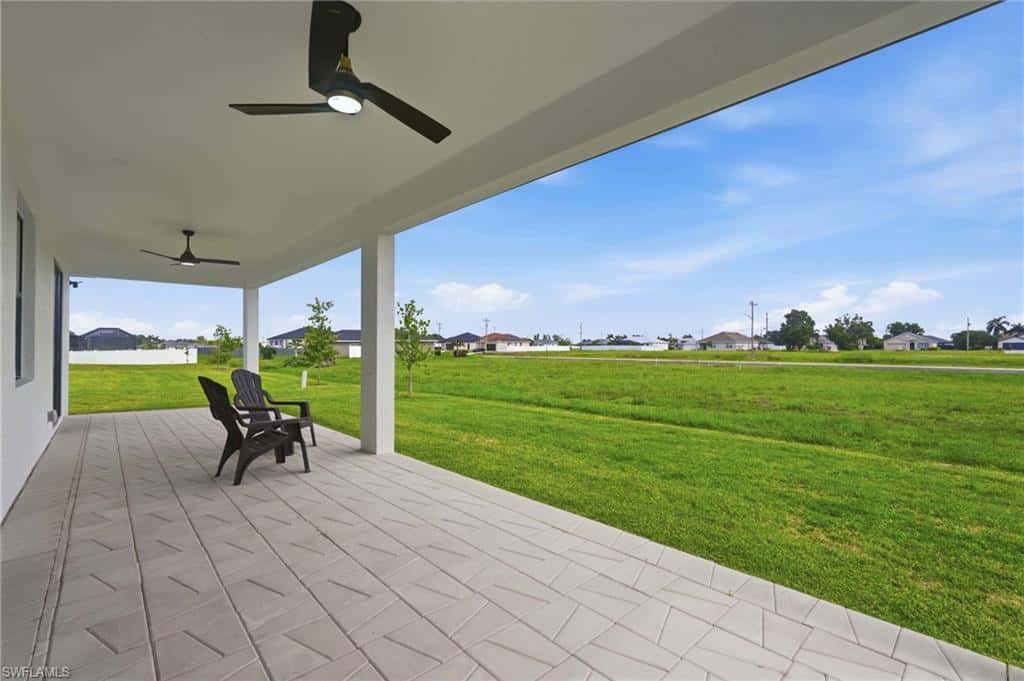 325 15th Ter, Cape Coral, photo 35