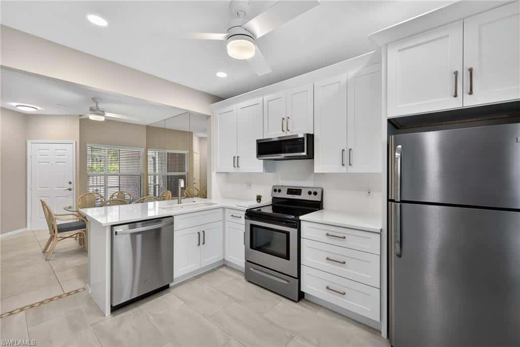 290 Emerald Bay Cir #l7, Naples, photo 7