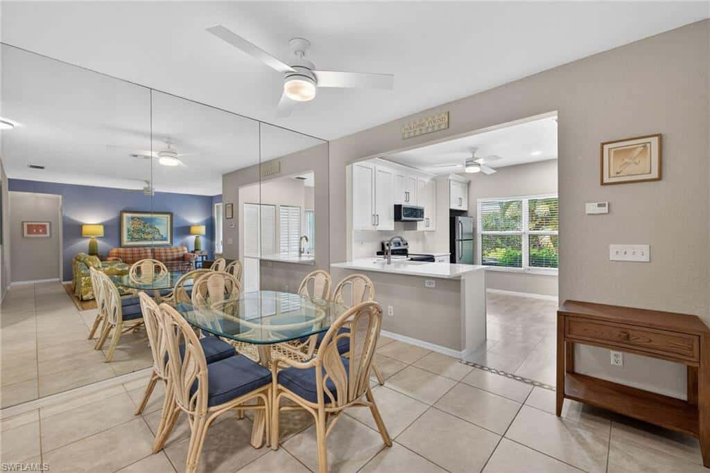 290 Emerald Bay Cir #l7, Naples, photo 8