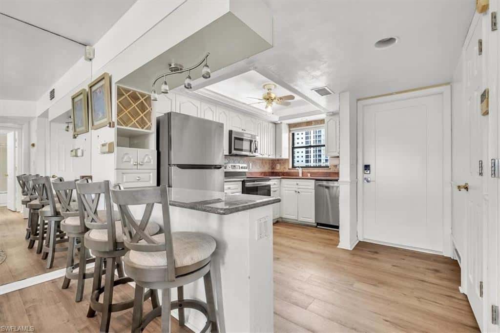 271 Southbay Dr #241, Naples, photo 5