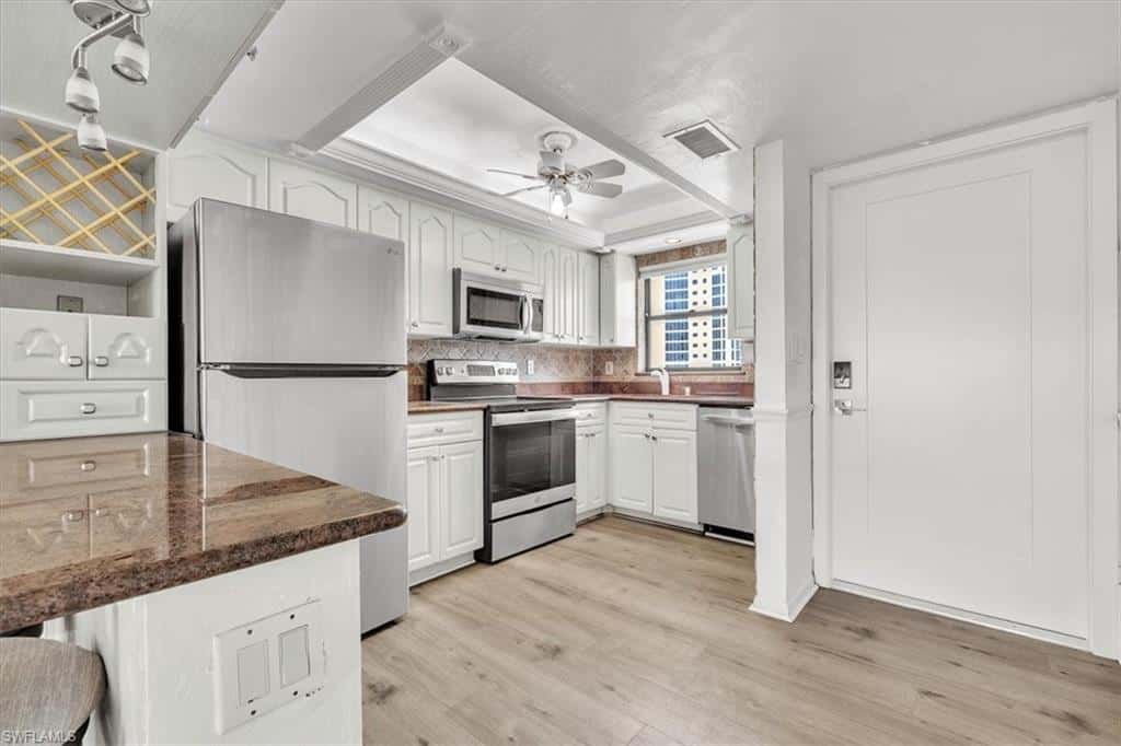 271 Southbay Dr #241, Naples, photo 10