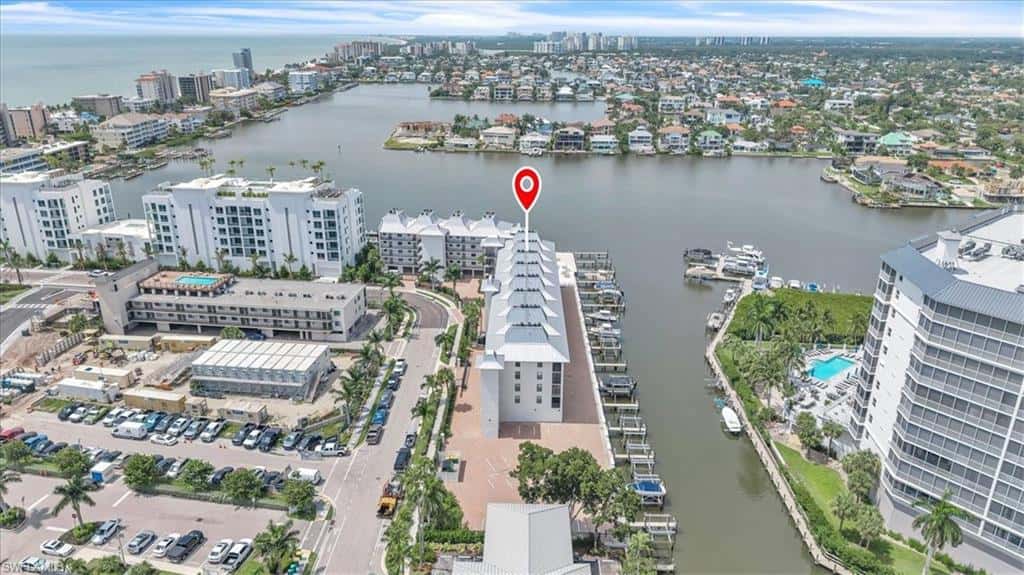 271 Southbay Dr #241, Naples, photo 29