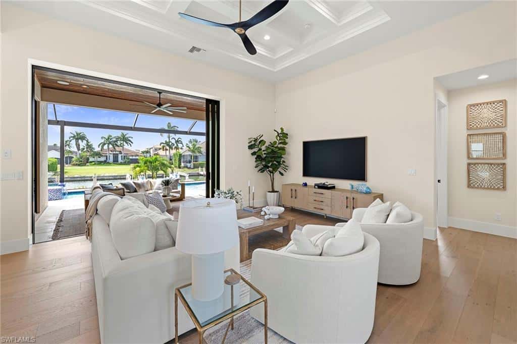 625 Hernando Dr, Marco Island, photo 4