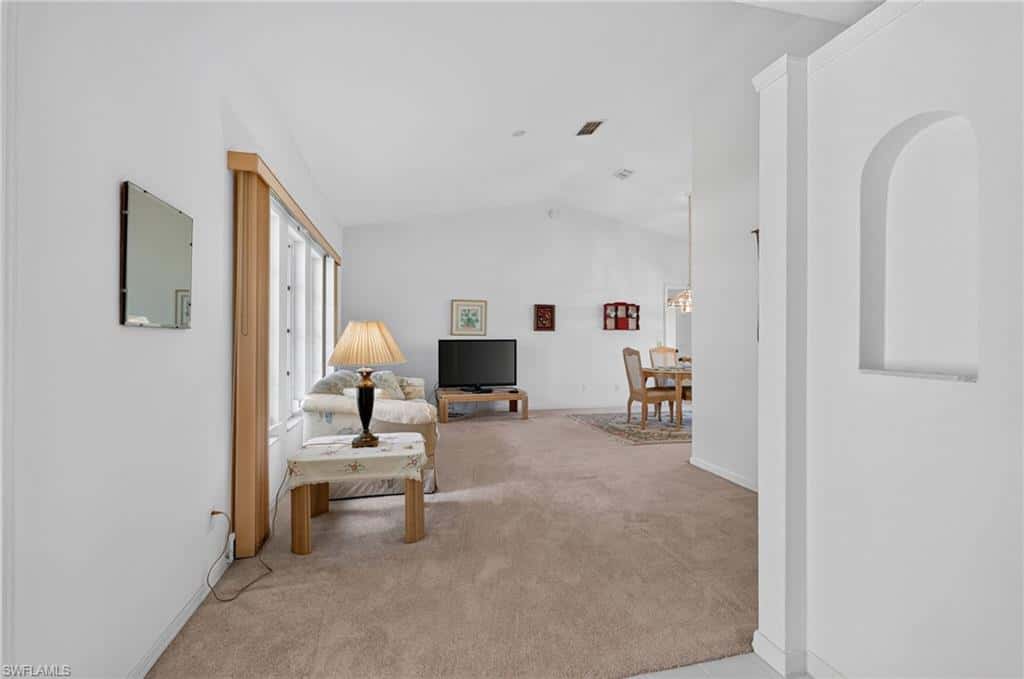5184 Harrogate Ct, Naples, photo 4