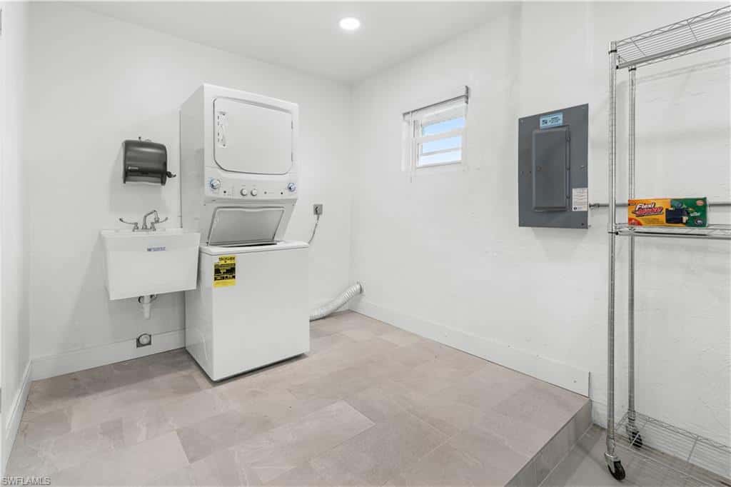 250 Lanchester Ct #35, Naples, photo 22