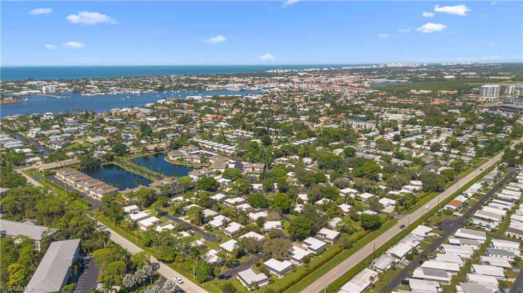 250 Lanchester Ct #35, Naples, photo 31