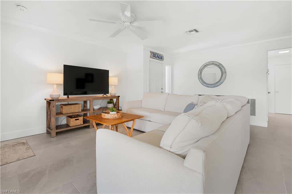 250 Lanchester Ct #35, Naples, photo 4