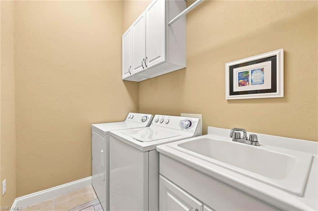 22205 Ponte Romano Ln, Estero, photo 19