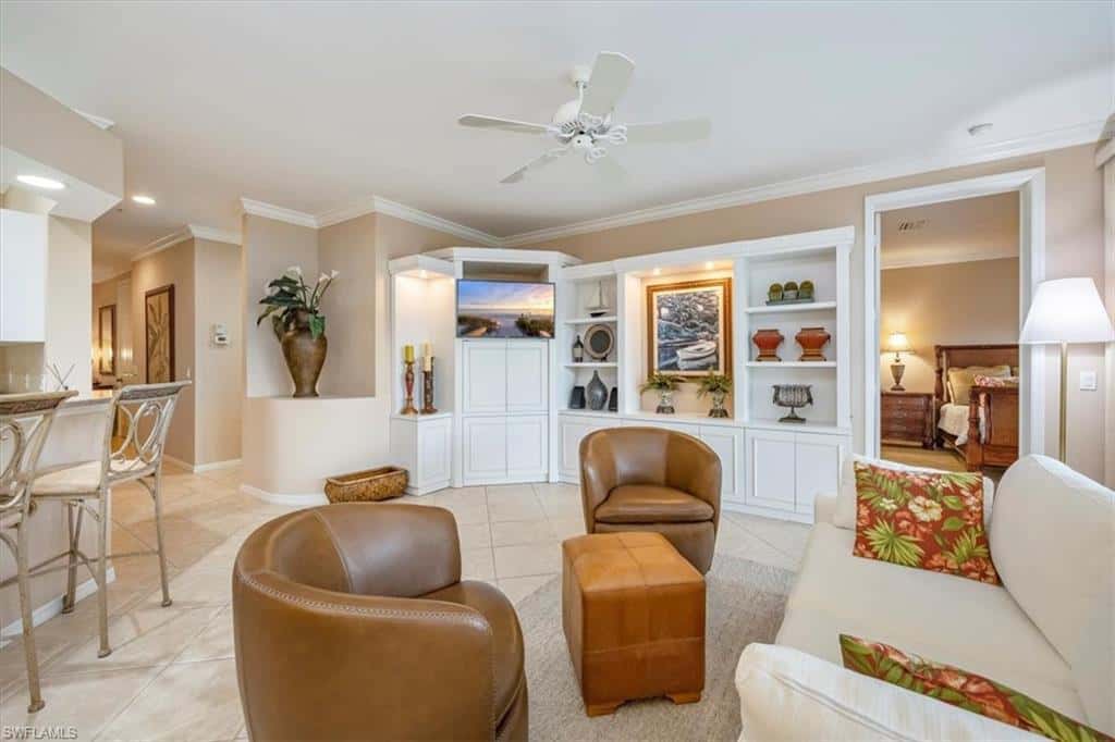 5060 Yacht Harbor Cir #102, Naples, photo 6