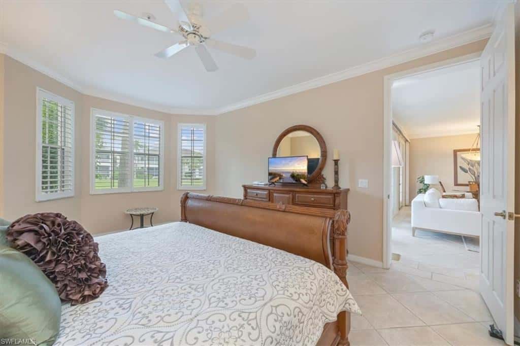 5060 Yacht Harbor Cir #102, Naples, photo 17