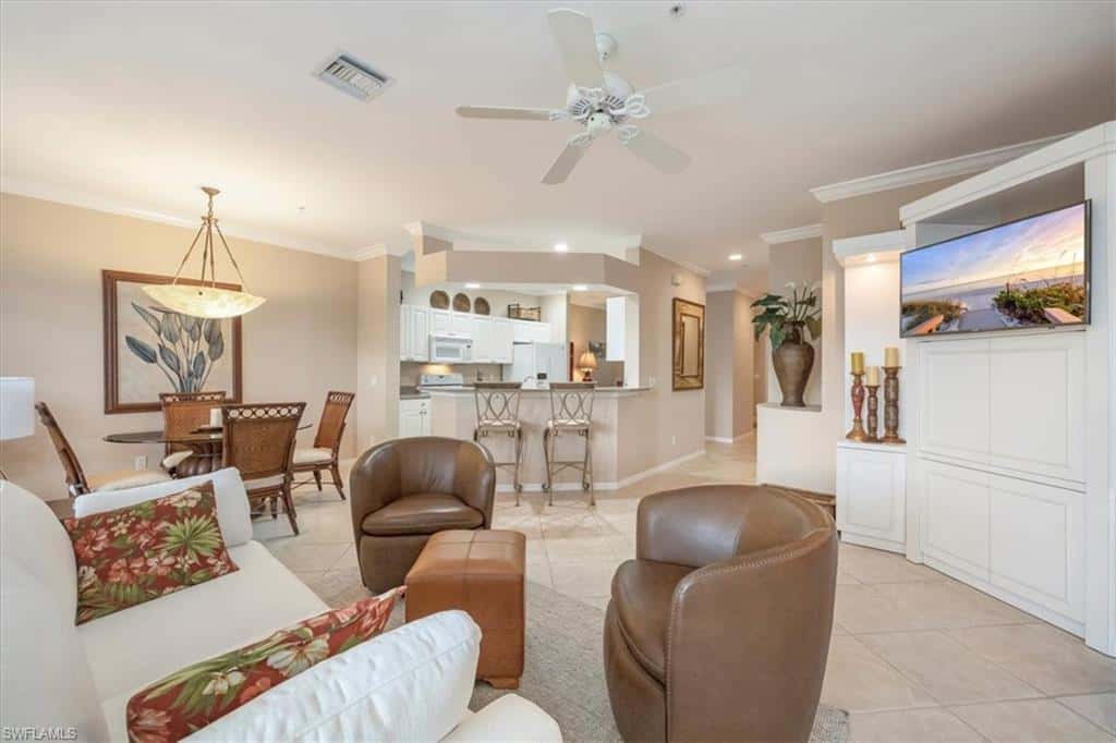 5060 Yacht Harbor Cir #102, Naples, photo 5