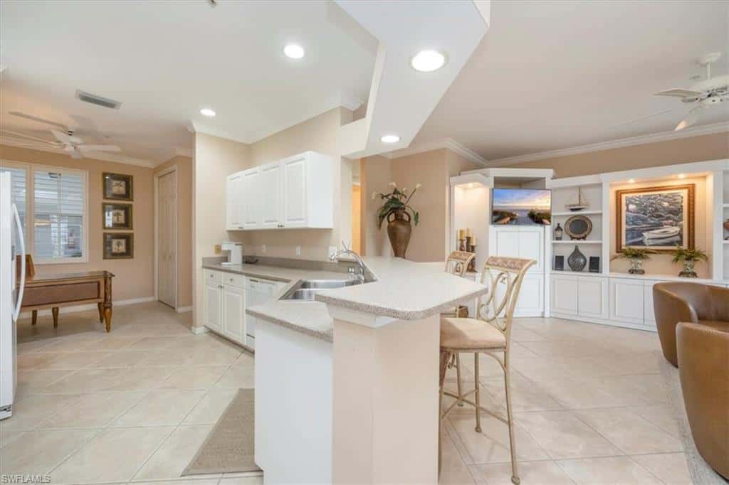 5060 Yacht Harbor Cir #102, Naples, photo 9