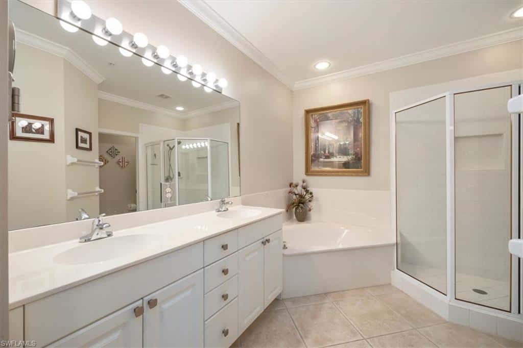 5060 Yacht Harbor Cir #102, Naples, photo 19