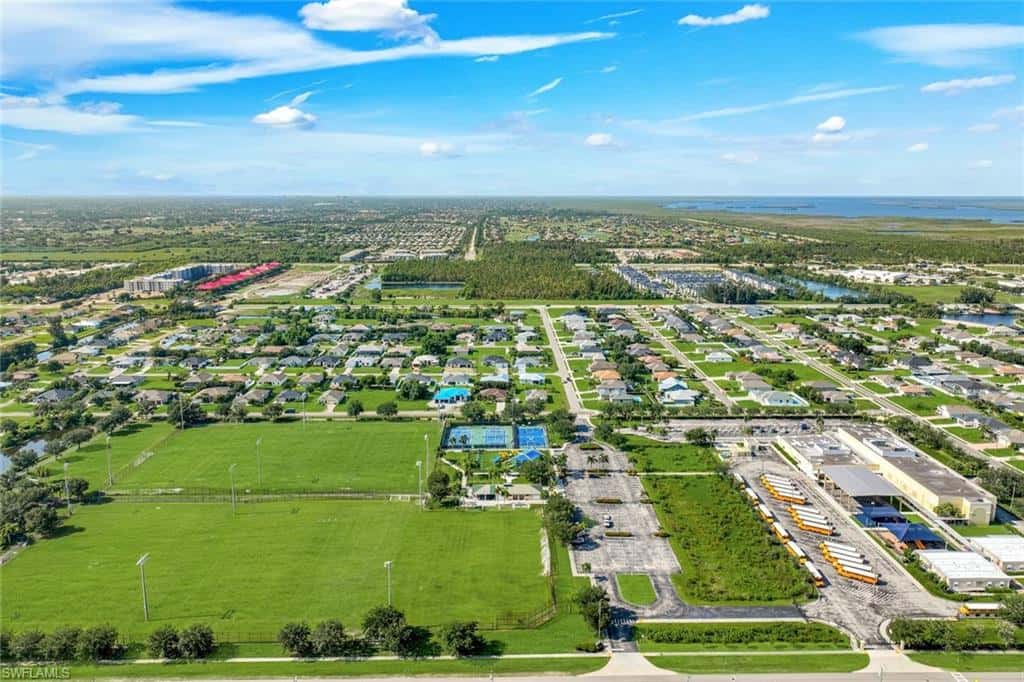 2627 4th Ter, Cape Coral, photo 28