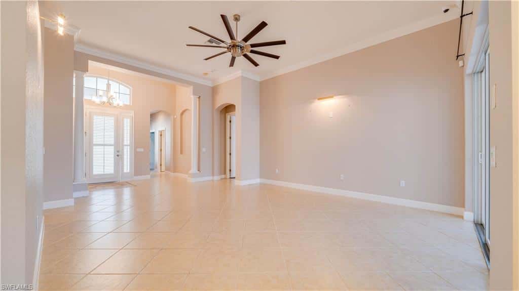 5683 Whispering Willow Way, Fort Myers, photo 7
