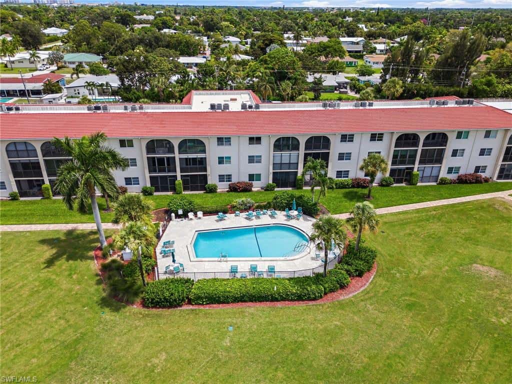 9 High Point Cir #108, Naples, photo 45