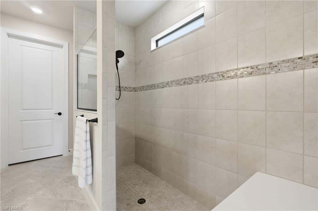 8877 Horned Lark Dr, Naples, photo 22