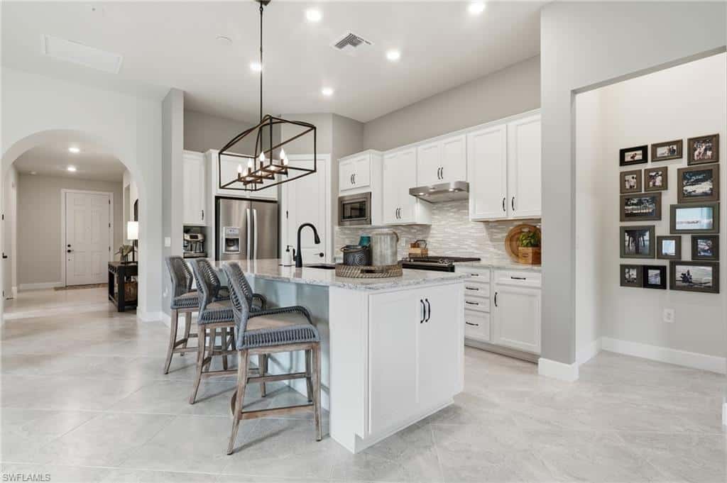 8877 Horned Lark Dr, Naples, photo 10