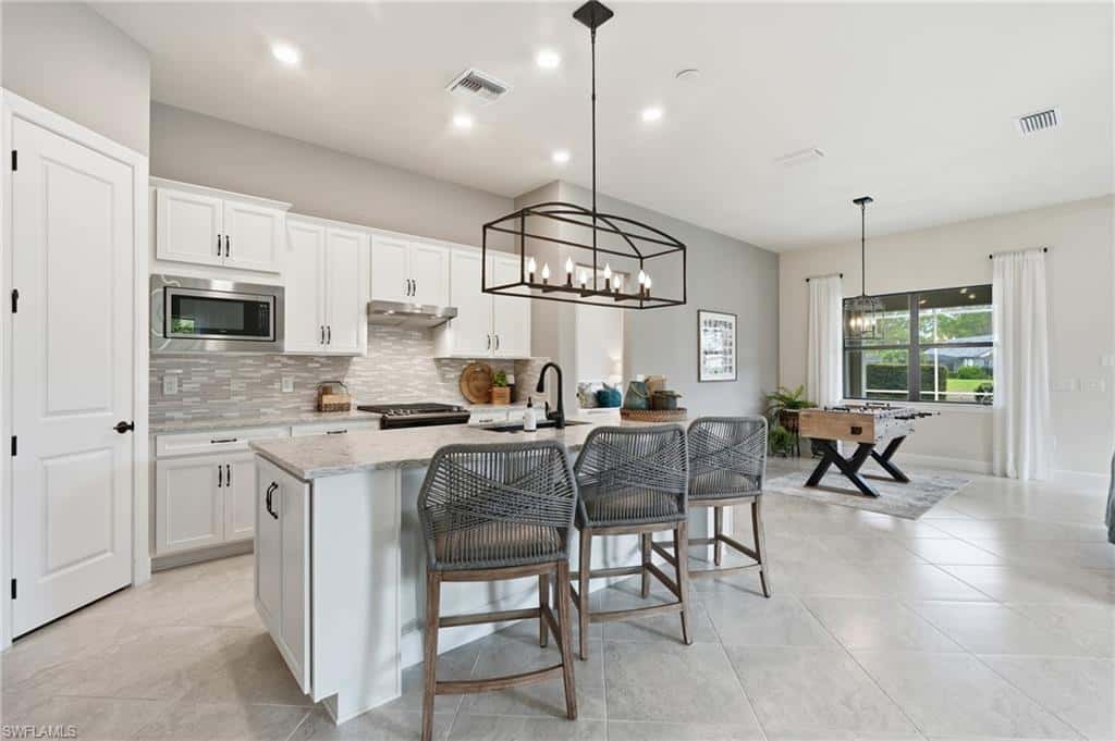 8877 Horned Lark Dr, Naples, photo 11