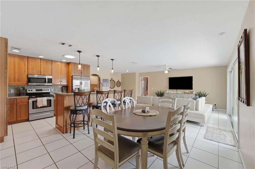 902 El Dorado Pkwy, Cape Coral, photo 10
