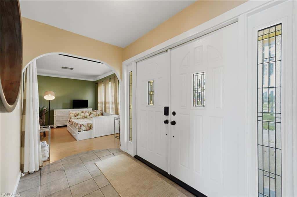 902 El Dorado Pkwy, Cape Coral, photo 4